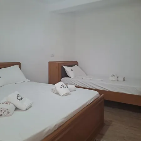 Apartment Te Raqi 2